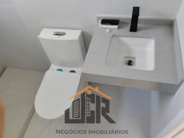 LINDA CASA EM CONDOMÍNIO FECHADO COM SEGURANÇA 24 HORAS