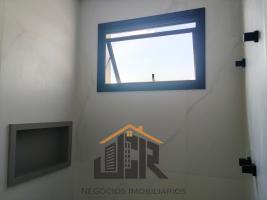 LINDA CASA EM CONDOMÍNIO FECHADO COM SEGURANÇA 24 HORAS