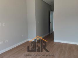 LINDA CASA EM CONDOMÍNIO FECHADO COM SEGURANÇA 24 HORAS