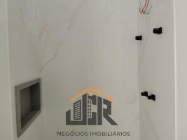 LINDA CASA EM CONDOMÍNIO FECHADO COM SEGURANÇA 24 HORAS