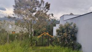 TERRENO DE 232 M² EM BOM JESUS DOS PERDÕES