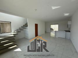 CASA À VENDA EM TERRA PRETA