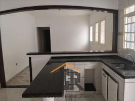 CASA ACONCHEGANTE À VENDA EM BOM JESUS DOS PERDÕES  SP  