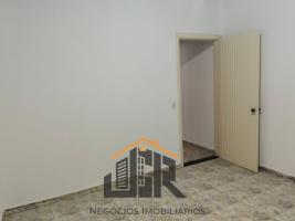 CASA ACONCHEGANTE À VENDA EM BOM JESUS DOS PERDÕES  SP  